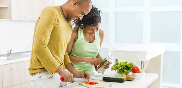 couple preparing healthy meal
